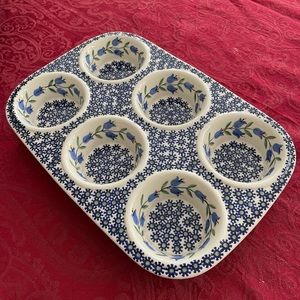 Polish pottery